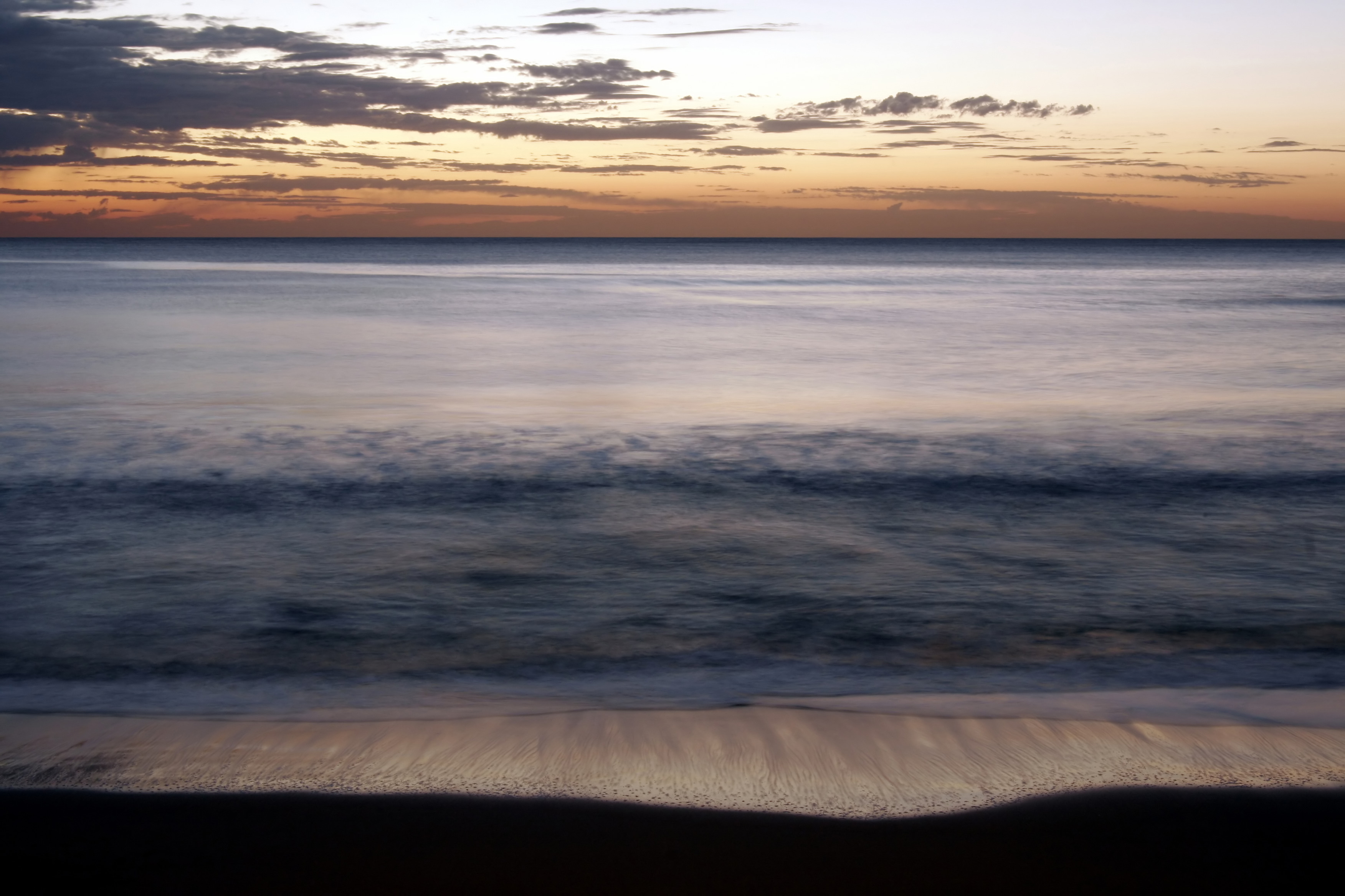 Open horizon at first light